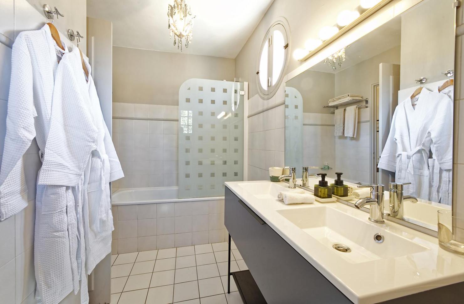 B&B Villa De Margot Avignon Bilik gambar